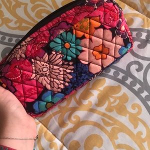 Cosmetic bag